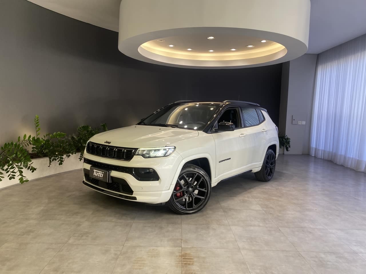 Jeep Compass 2.0 HURRICANE 4 TURBO GASOLINA BLACKHAWK AT9