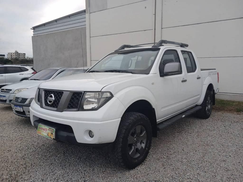 Nissan Frontier LE ATTRACK CD 2.5 TB Die.Aut