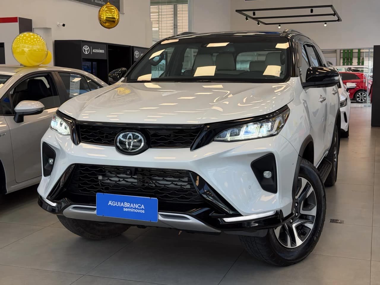 Toyota Hilux 2.8 D-4D TURBO DIESEL DIAMOND 7L 4X4 AUTOMÁTICO