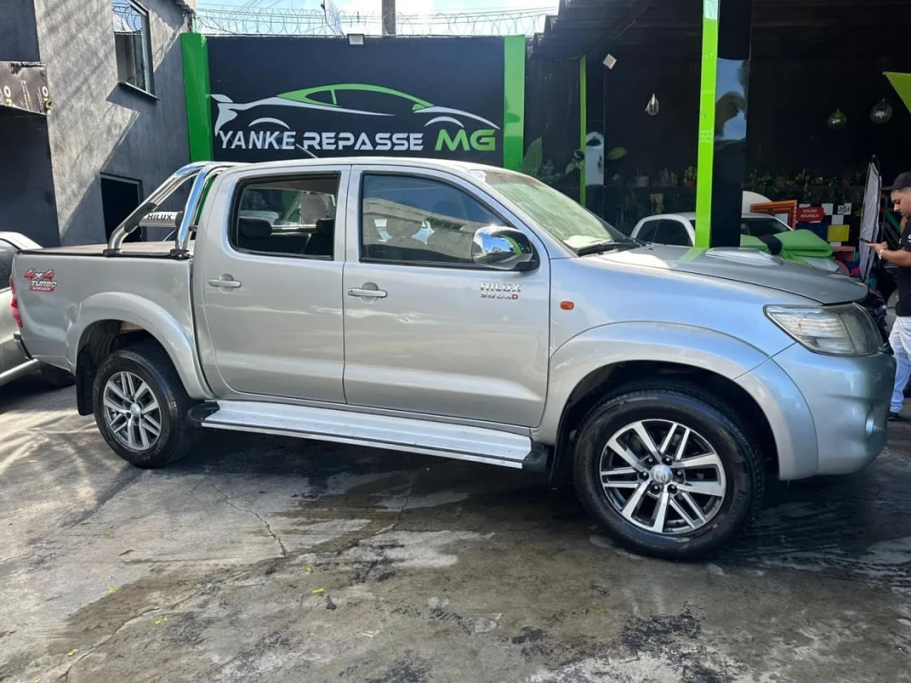 Toyota Hilux 3.0 SR 4X4 CD 16V TURBO INTERCOOLER DIESEL 4P MANUAL