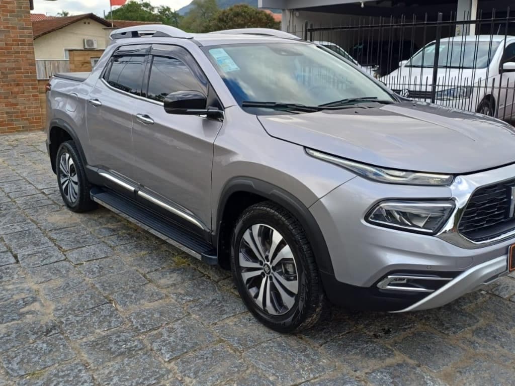 Fiat Toro VOLCANO AUT9 4X4