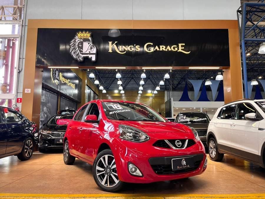 Nissan March SL 1.6 AT TOP DE LINHA+ COURO+ KM BAIXA