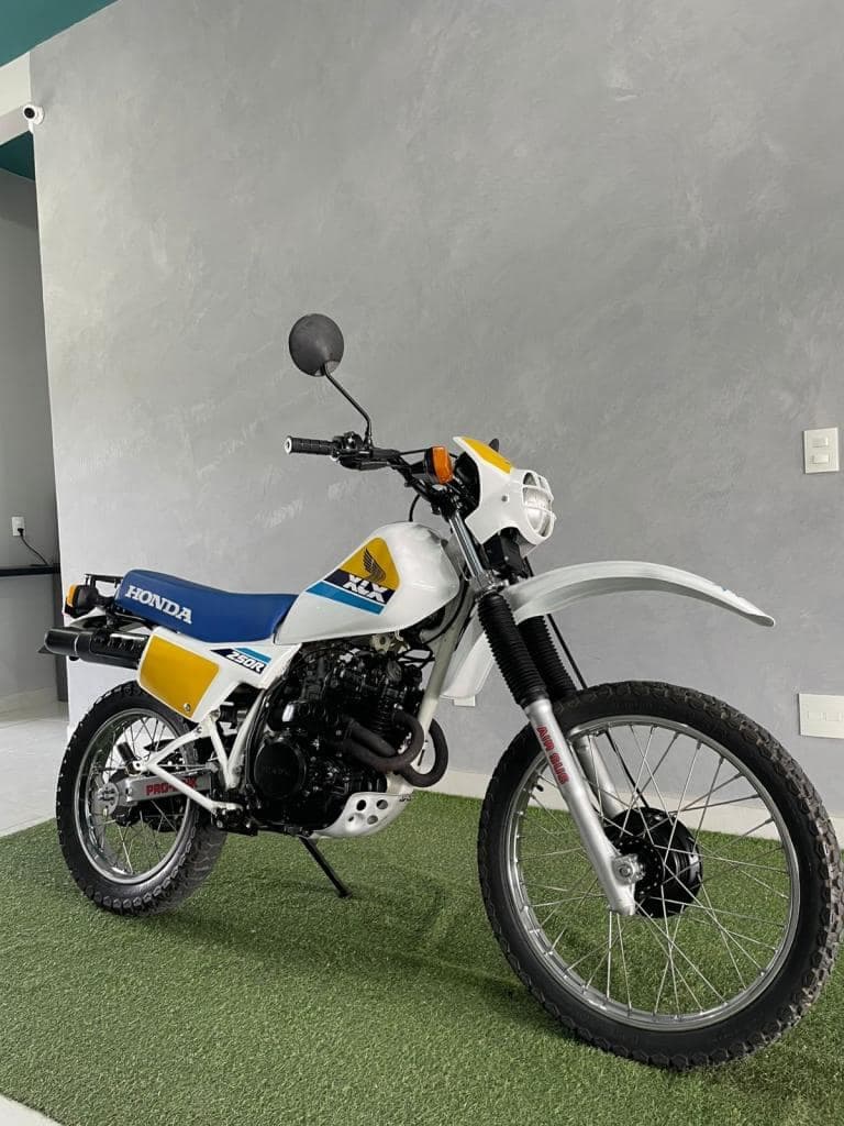 Honda XLX 250 R
