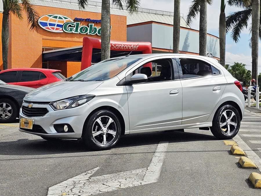 Chevrolet Onix 1.4 LTZ AUTOMÁTICO+COURO+MYLINK E 43.000KM