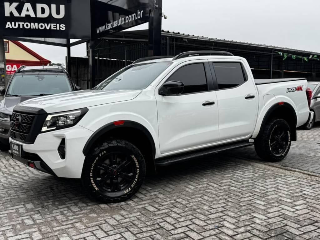 Nissan Frontier 2.3 PRO4X CD 4X4 BI-TB DIESEL AUT