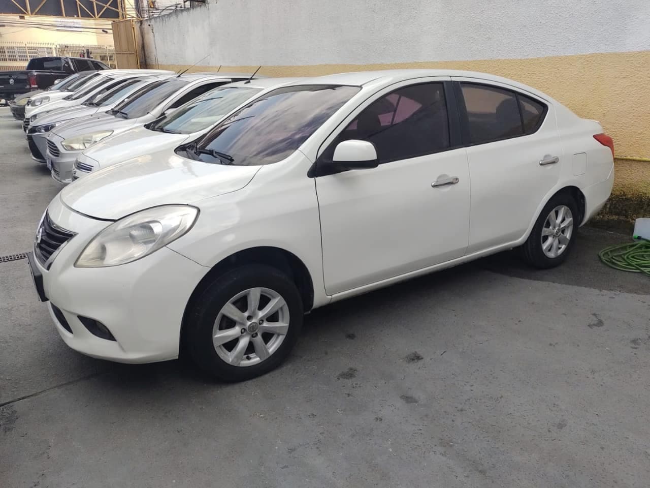 Nissan Versa 1.6 SL 16V FLEX 4P MANUAL