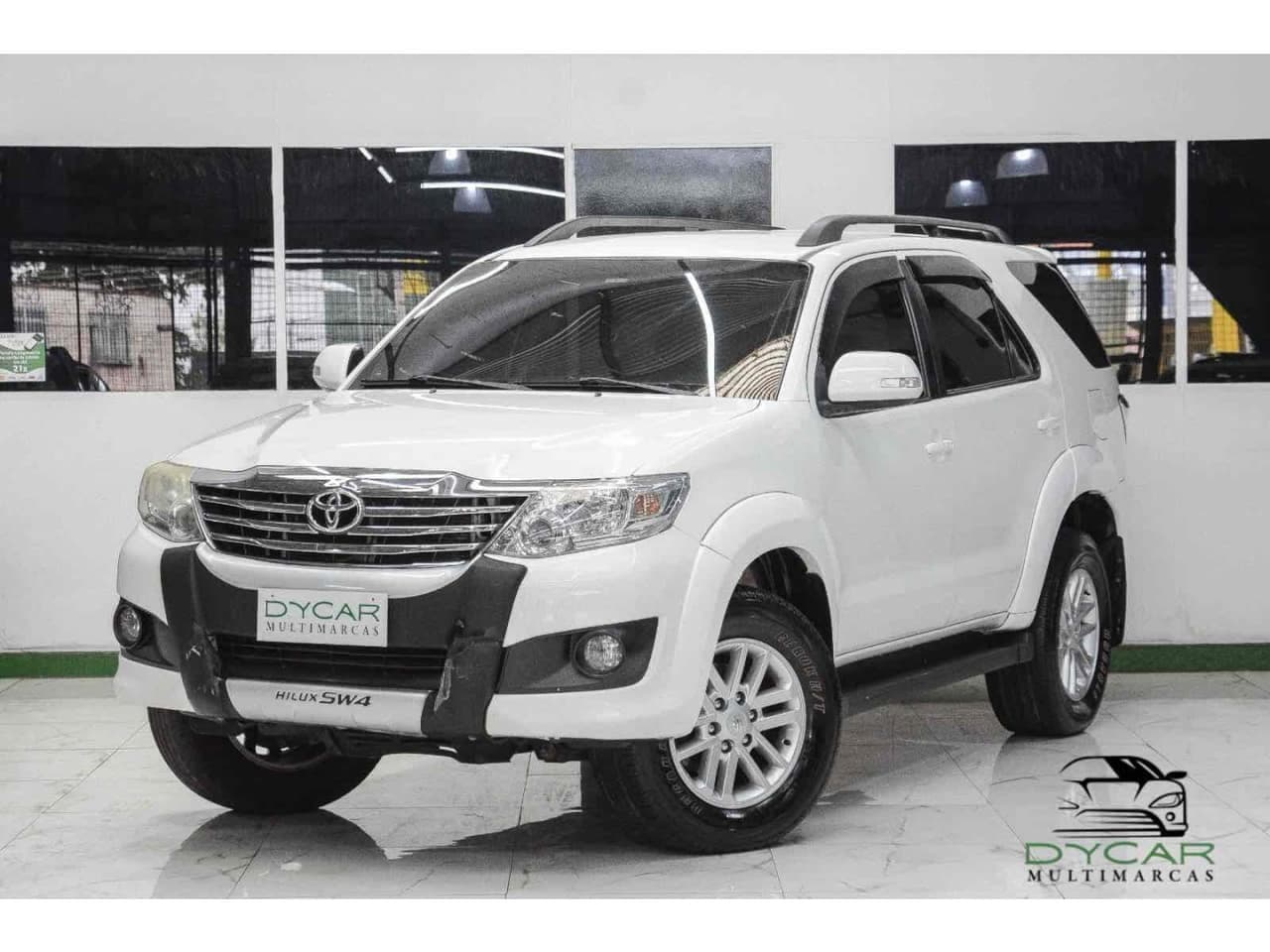 Toyota Hilux 2.7 SR 4X2 16V FLEX 4P MANUAL