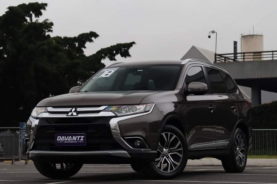 Mitsubishi Outlander OUTLANDER 2.0 COMFORT PACK 7L +