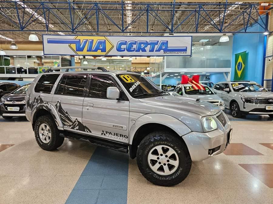 Mitsubishi Pajero 2.5 HPE 4X4 8V TURBO INTERCOOLER