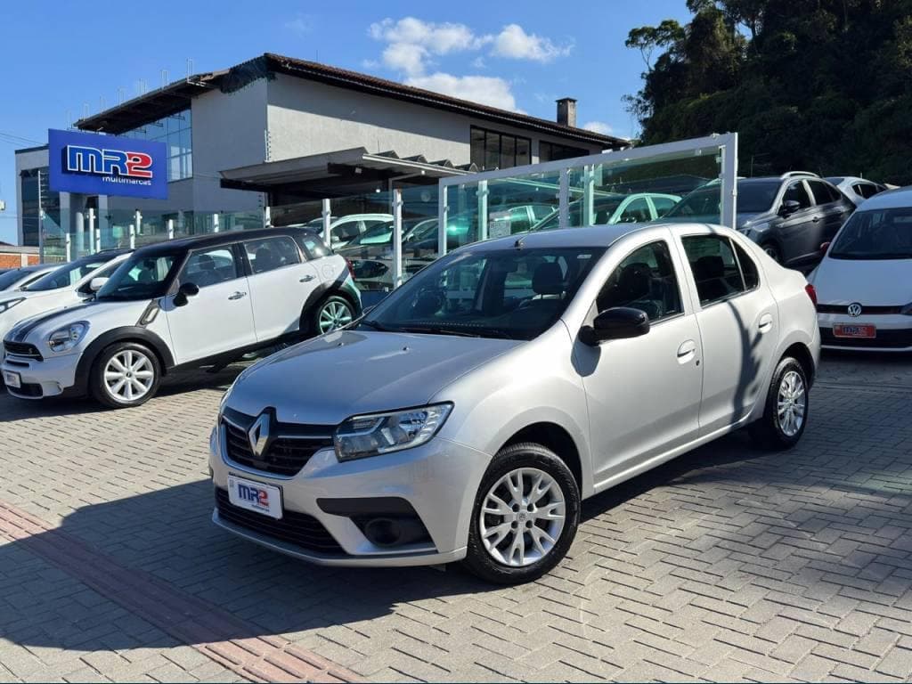 Renault Logan 1.0