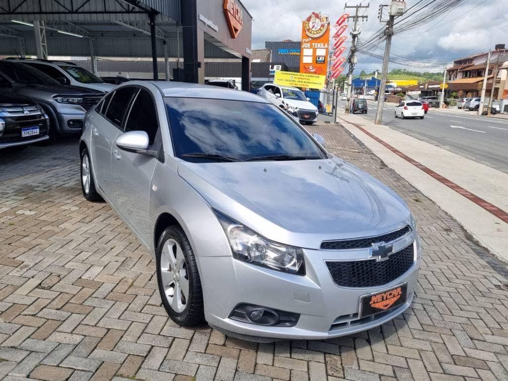 Chevrolet Cruze LT 1.8 AUTOMÁTICO