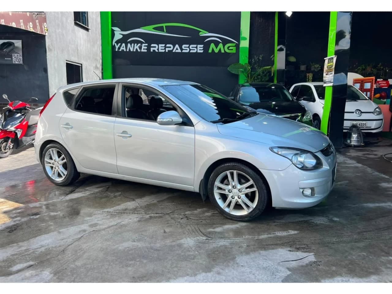 Hyundai i30 2.0 MPI 16V GASOLINA 4P AUTOMÁTICO