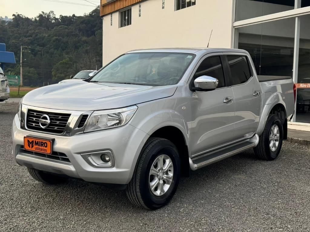Nissan Frontier SE AUTOMÁTICA 4x4