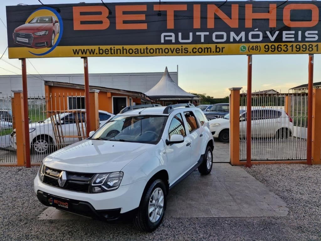 Renault Duster EXPRESSION 1.6 CVT