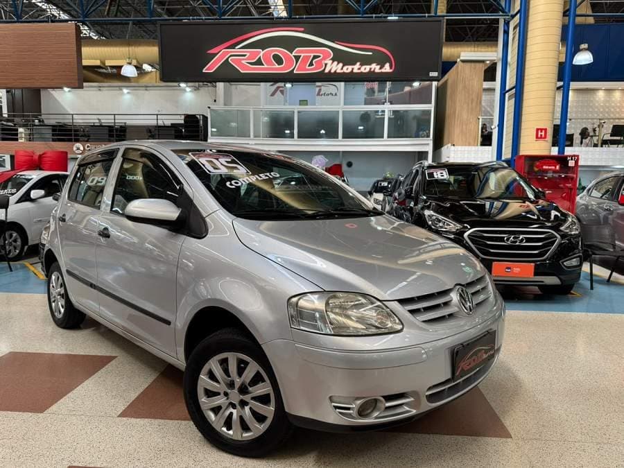 Volkswagen Fox 1.6 COMFORTLINE COMPLETO+FAROL DE MILHA