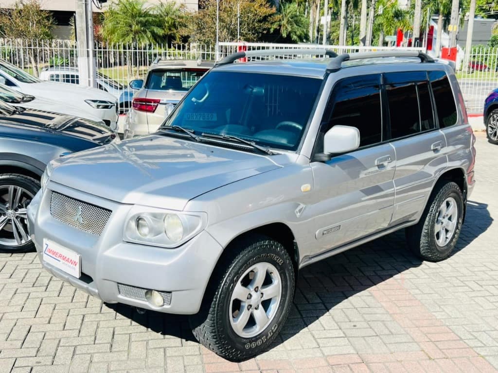 Mitsubishi Pajero TR4 2.0 Flex 4x4 Aut