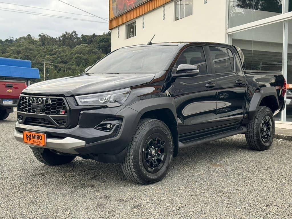 Toyota Hilux GR-S TOP