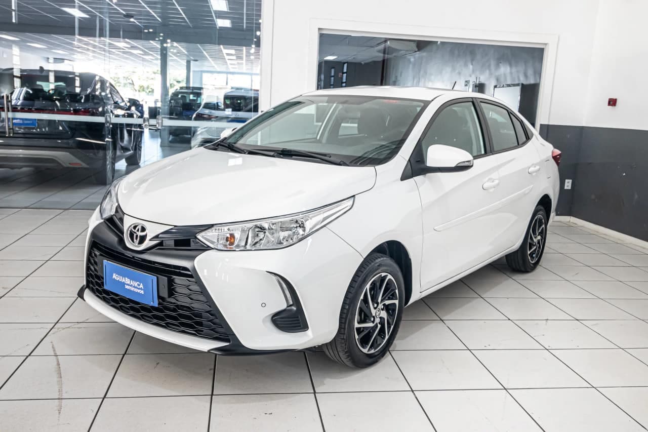 Toyota Yaris 1.5 16V FLEX SEDAN XL MULTIDRIVE
