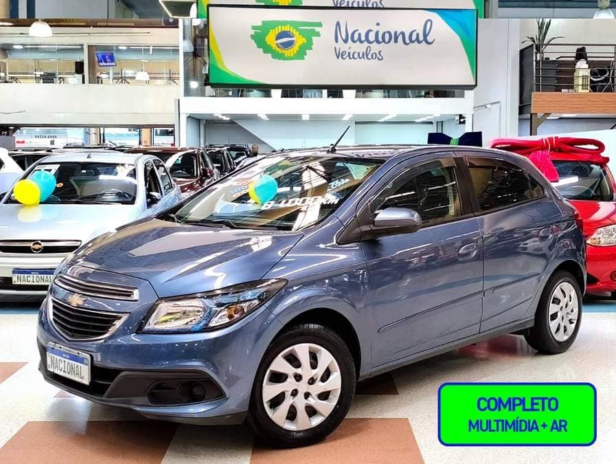 Chevrolet Onix 1.4 LT COMPLETO + MULTIMÍDIA E AR