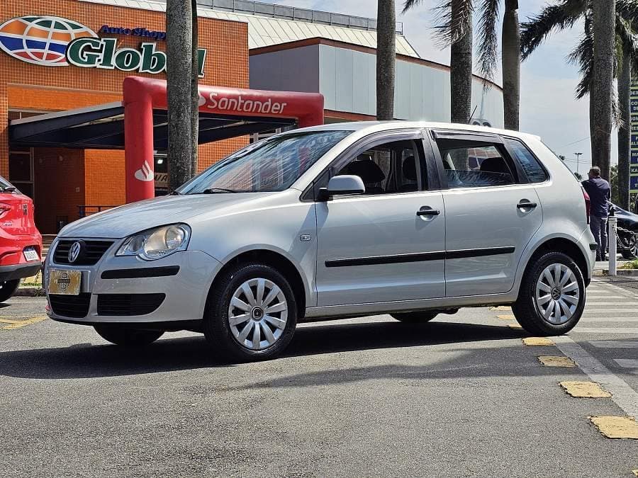 Volkswagen Polo 1.6 MI COMPLETO E APENAS 82.000KM - CONFIRA