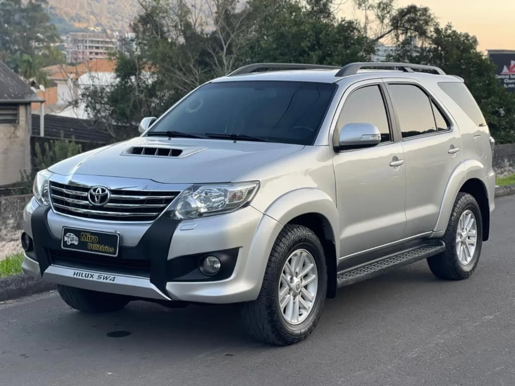 Toyota Hilux SW4 SRV TOP 5 LUGARES