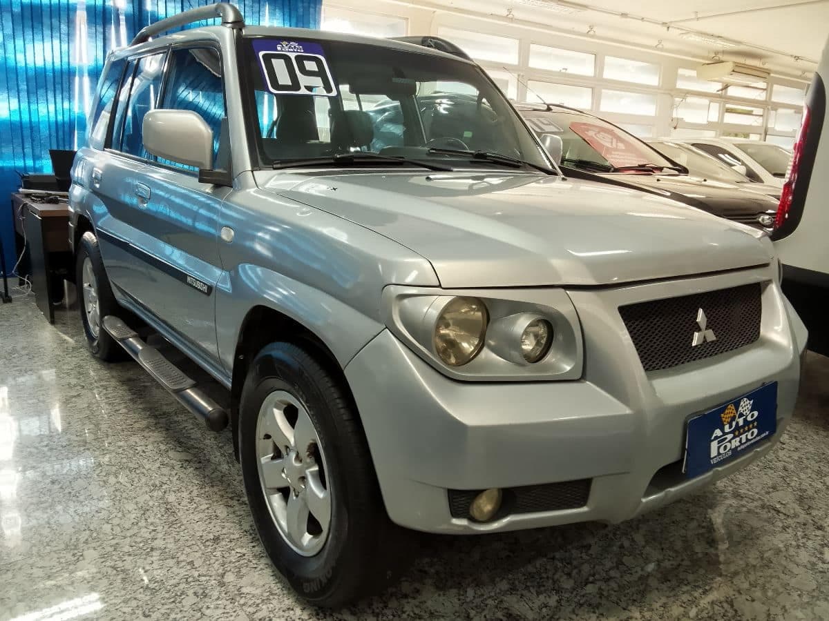Mitsubishi Pajero TR4