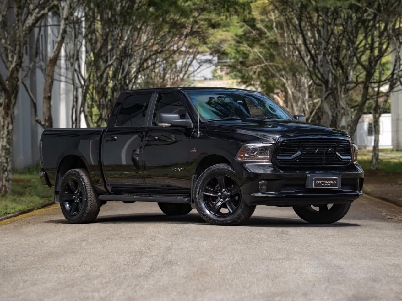 RAM Classic 5.7 V8 GASOLINA LARAMIE CD 4X4 AUTOMÁTICO