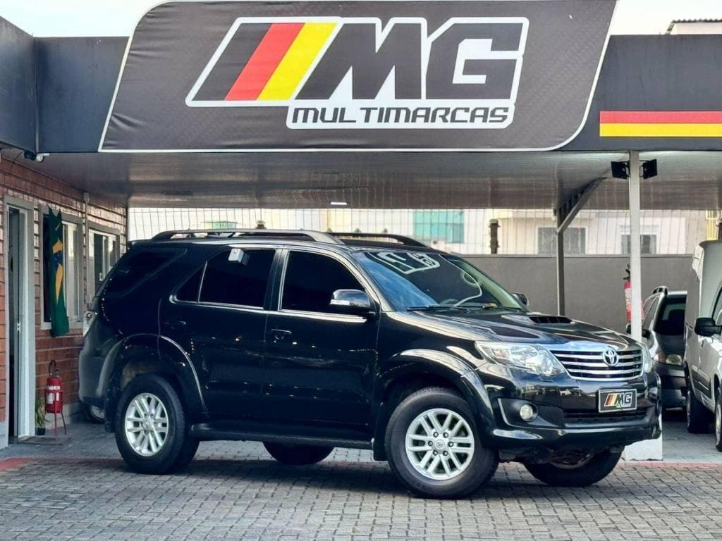 Toyota Hilux SRV D4-D 4x4 3.0 TDI Dies. Aut