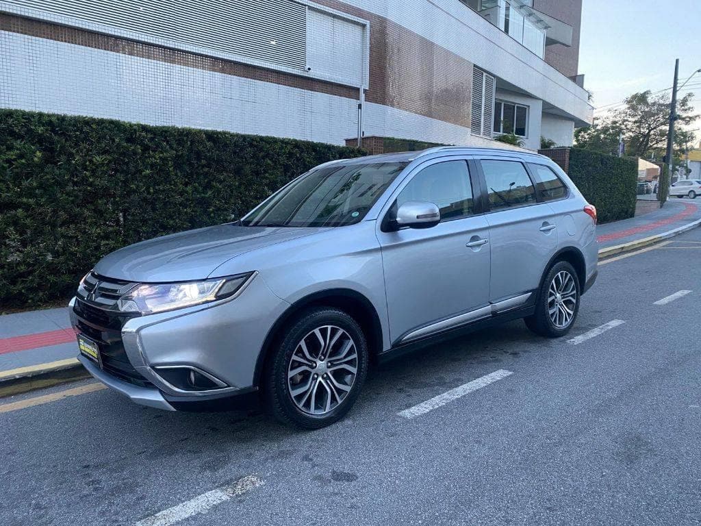 Mitsubishi Outlander COMFORT 2.0 16V Aut.