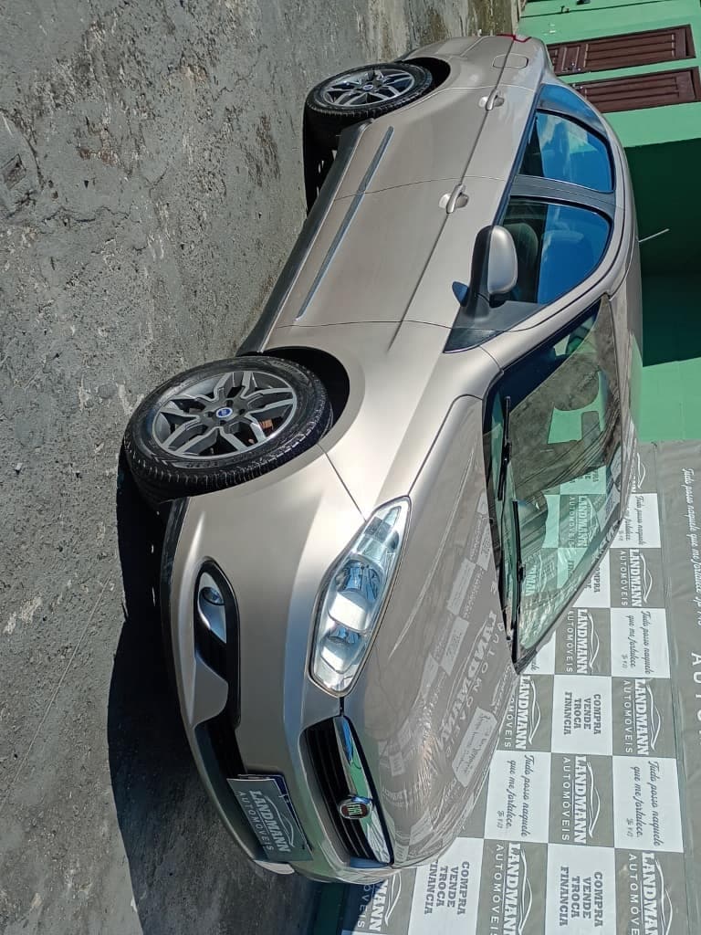Fiat Grand Siena 1.6 ESSENCE