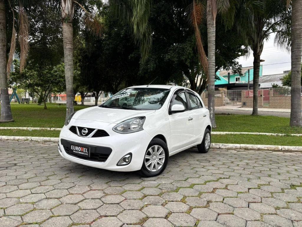 Nissan March SL 1.6 16V FlexStart 5p Aut.