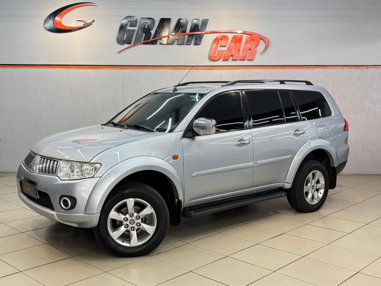 Mitsubishi Pajero 3.2 4X4 16V TURBO INTERCOOLER DIESEL 4P AUTOMÁTICO
