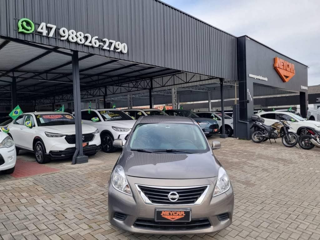 Nissan Versa SV 1.6 FLEX