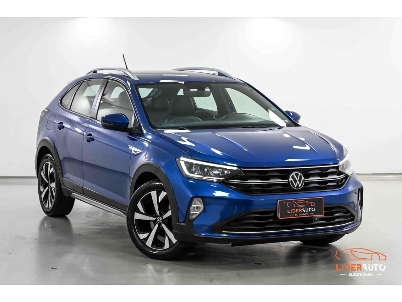 Volkswagen Nivus 1.0 200 TSI TOTAL FLEX HIGHLINE AUTOMÁTICO