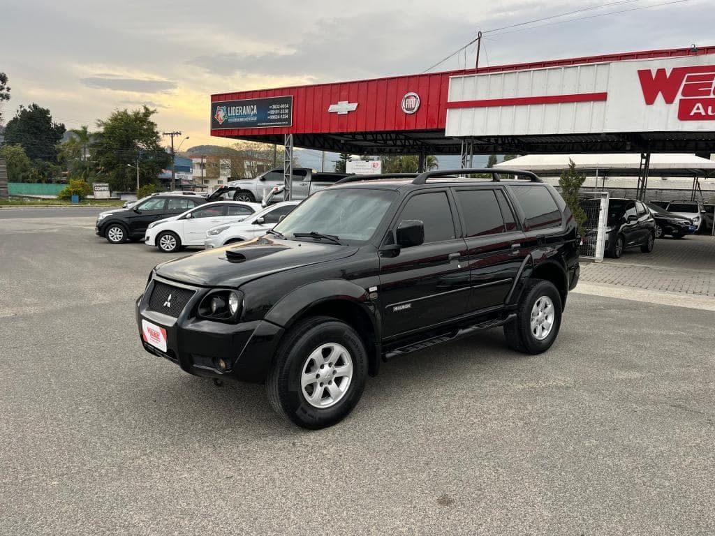Mitsubishi Pajero Sport HPE 2.5 4x4 Diesel Aut.