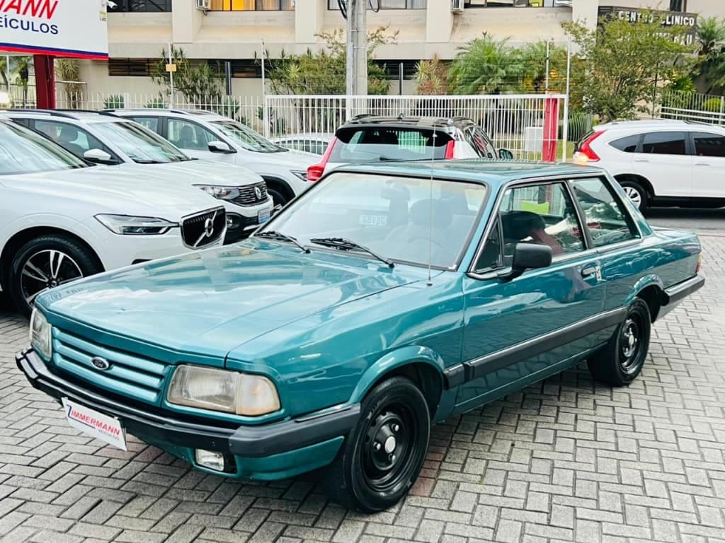 Ford Del GL 1.6 CHT 2p