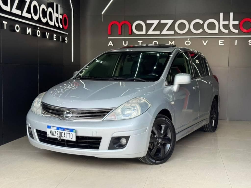 Nissan Tiida 1.8 16V