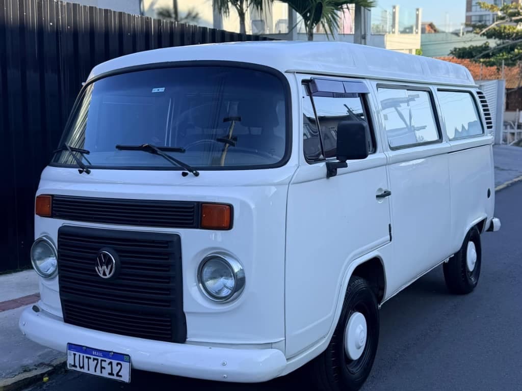 Volkswagen Kombi STANDARD 1.4 MI