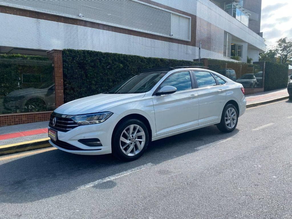 Volkswagen Jetta Comfort. 250 TSI 1.4 Flex 16v Aut.