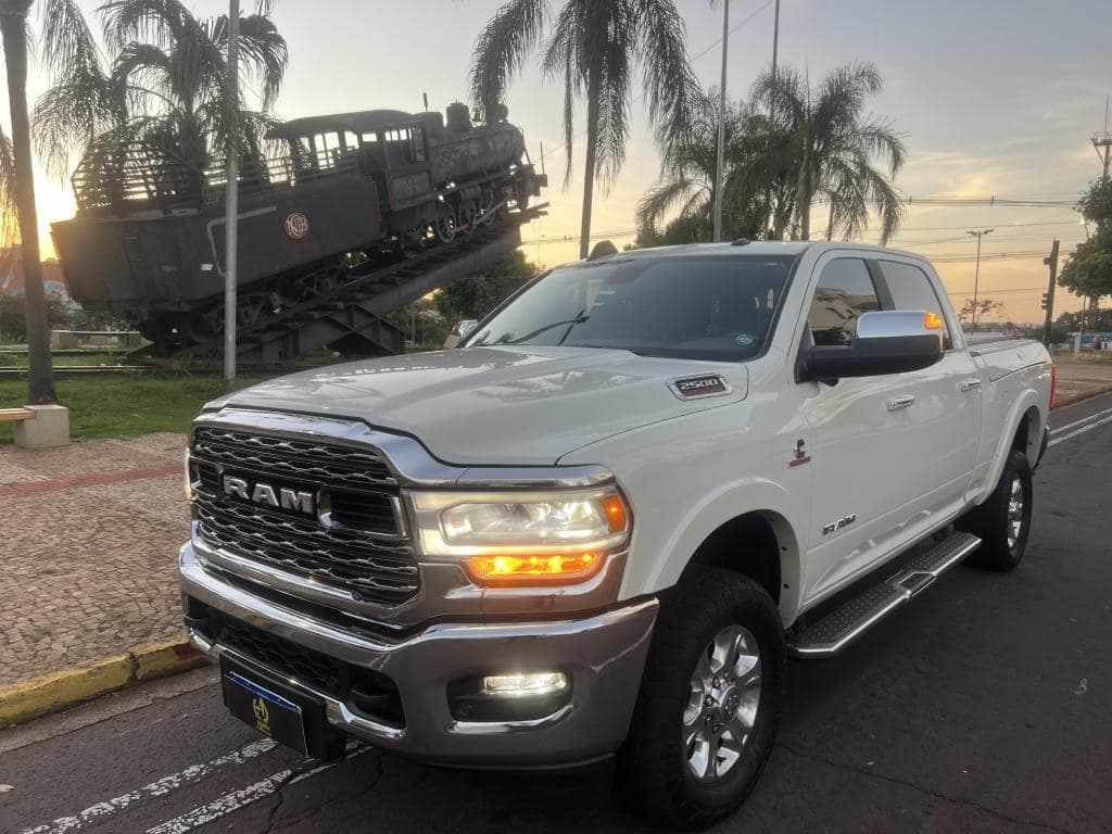 RAM 2500 LARAMIE 6.7 TDI CD 4x4 Diesel