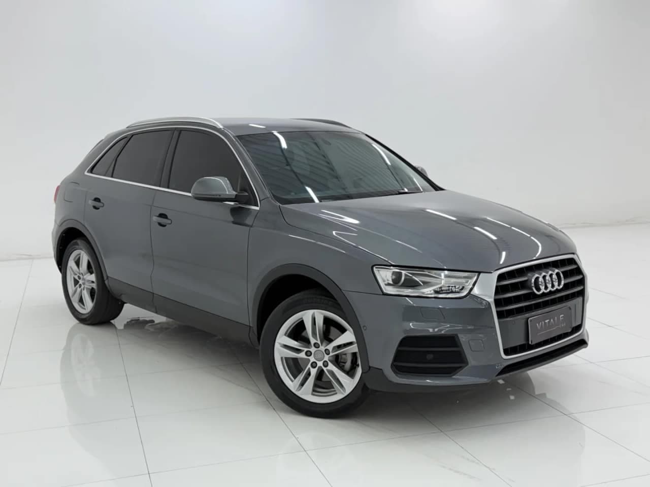 Audi Q3 1.4 TFSI AMBIENTE FLEX 4P S TRONIC