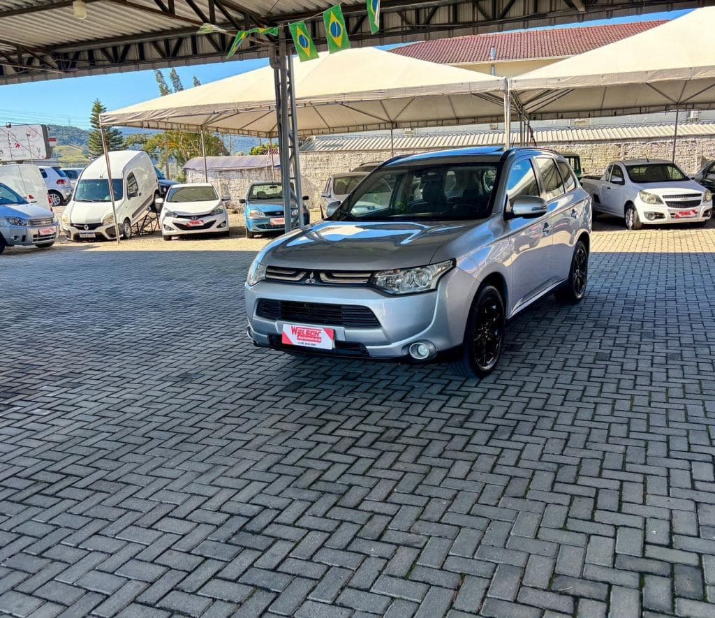 Mitsubishi OUTLANDER 2.0 16V 160cv Aut.
