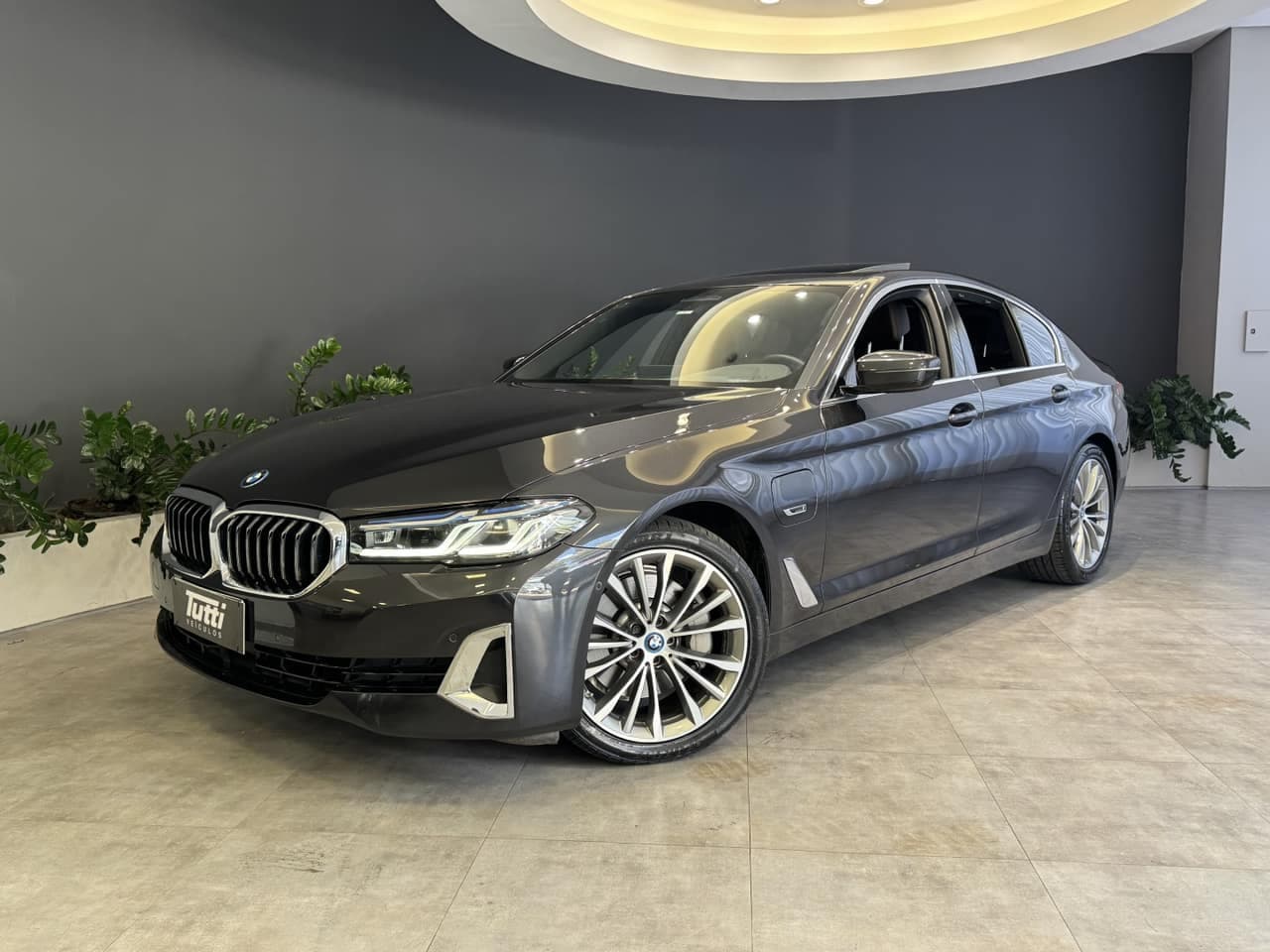 BMW 530e 2.0 16V TWINPOWER HÍBRIDO LUXURY AUTOMÁTICO