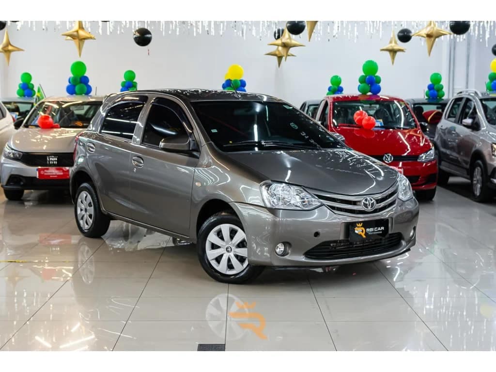 Toyota Etios 1.3 X 16V FLEX 4P MANUAL