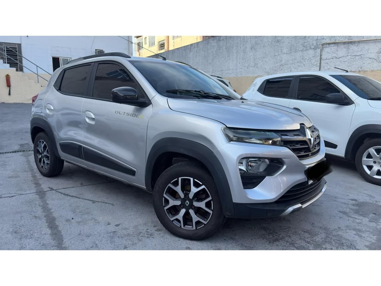 Renault Kwid 1.0 12V SCE FLEX OUTSIDER MANUAL