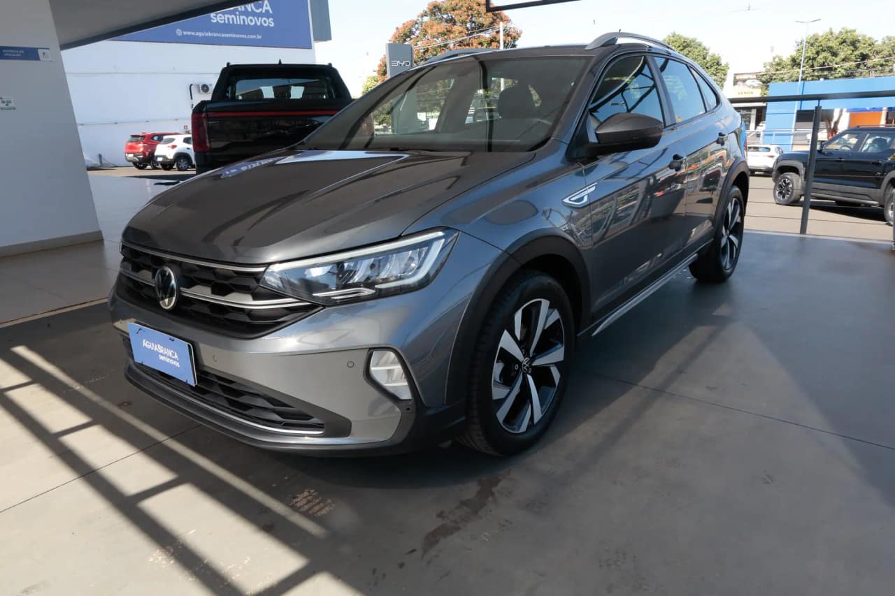 Volkswagen Nivus 1.0 200 TSI TOTAL FLEX HIGHLINE AUTOMÁTICO