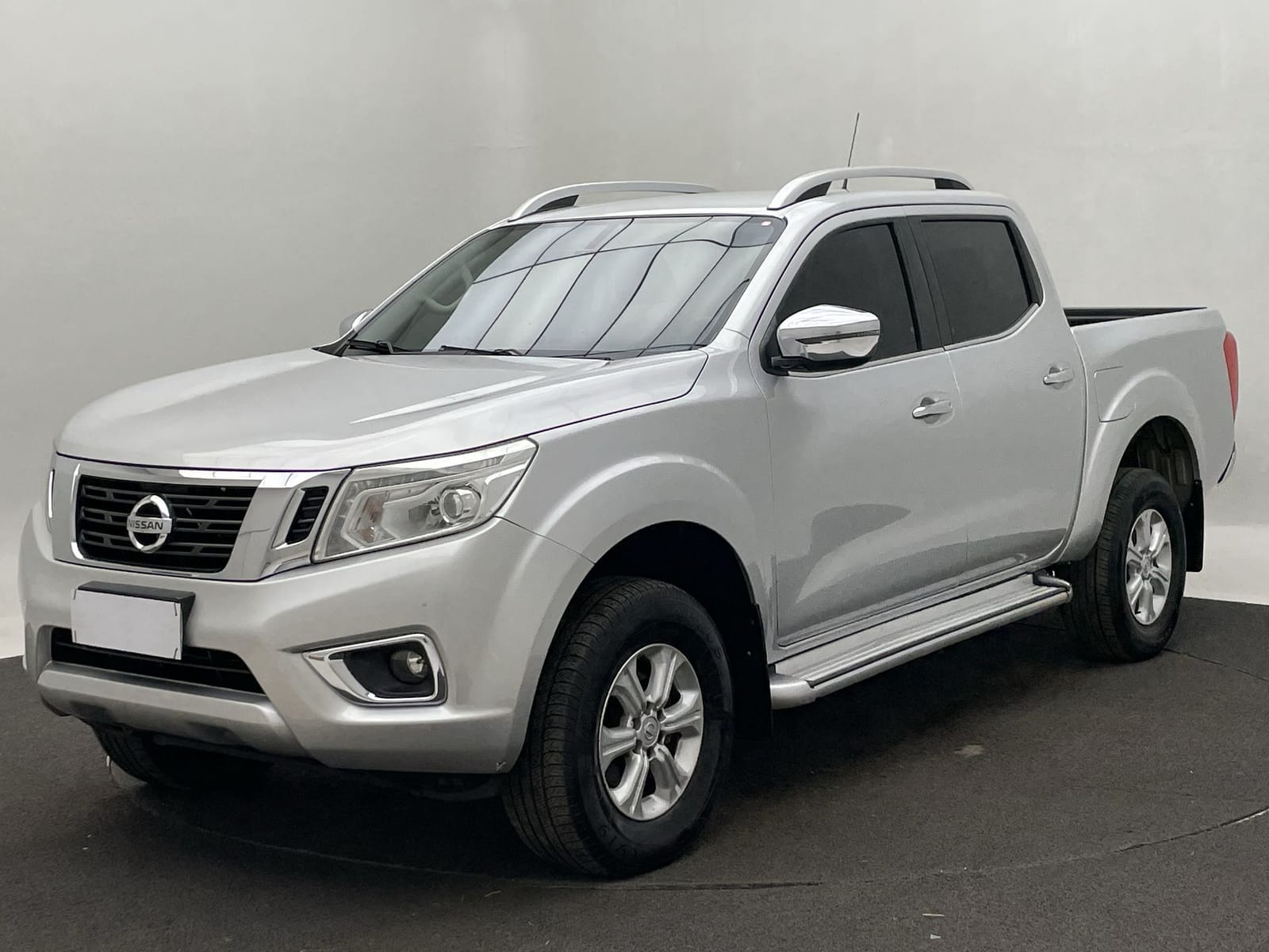 Nissan Frontier Frontier LE CD 4x4 2.3 Bi-TB Diesel Aut.