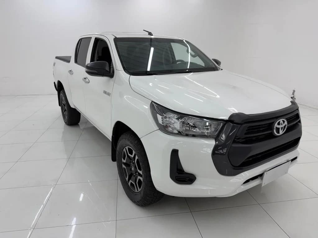Toyota Hilux 2.8 D-4D TURBO DIESEL CHASSI 4X4 MANUAL