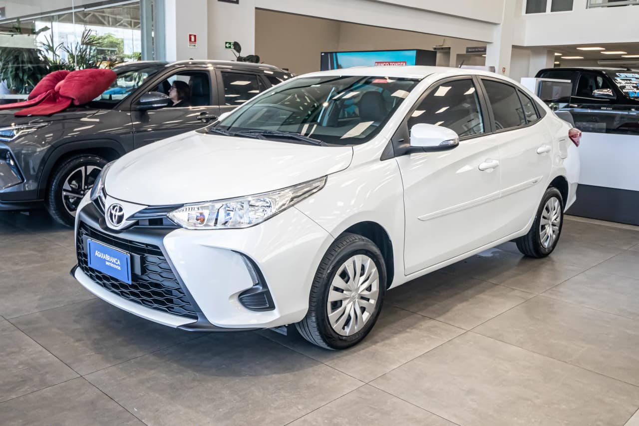 Toyota Yaris 1.5 16V FLEX SEDAN XL MULTIDRIVE