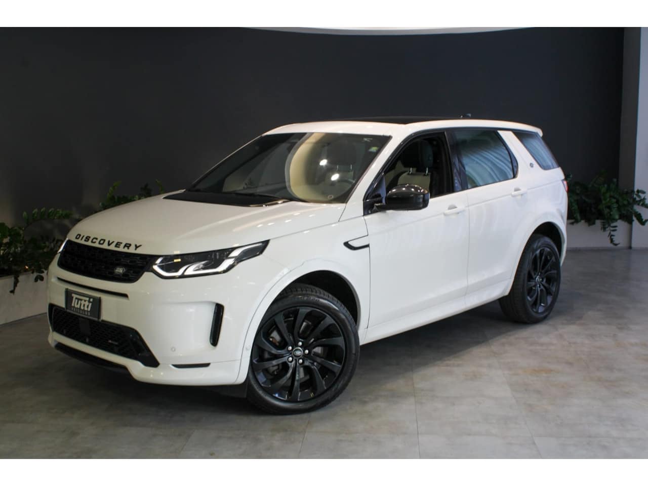 Land Rover Discovery 2.0 D200 TURBO DIESEL R-DYNAMIC SE AUTOMÁTICO